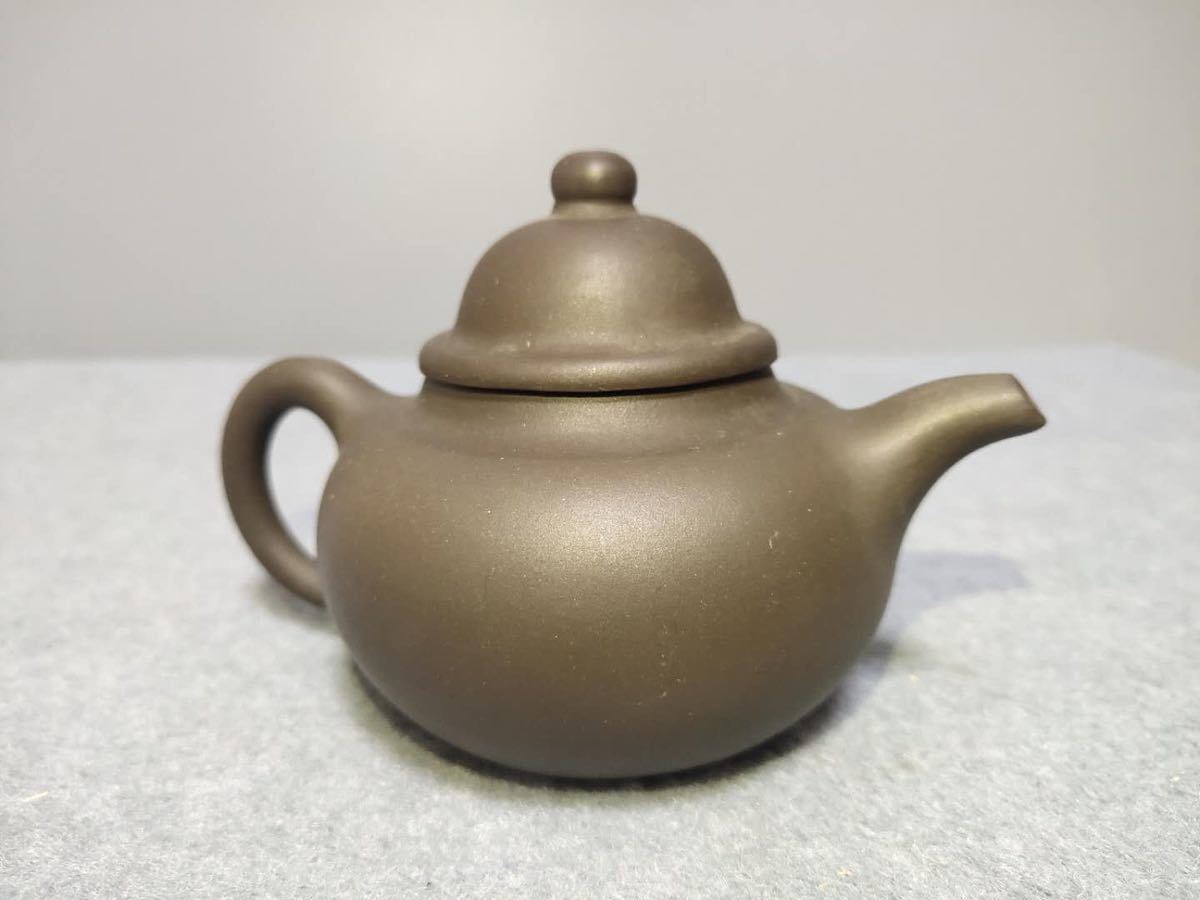 唐物 中国宜興 在印 紫泥 急須 サイズ約12.8cm×8.5cm×h8.2cm 茶壺 古玩 中国美術 宜興 紫砂 朱泥 烏泥 煎茶道具 急須 紫砂
