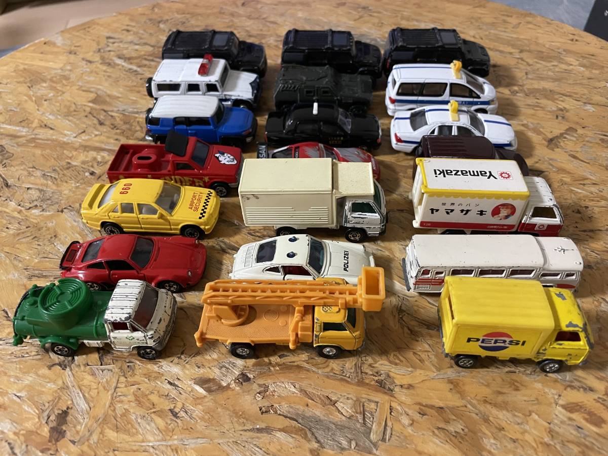 TOMICA トミカ　コレクションケース24 2機セット 当時物　廃版 TOMICA トミカ コレクションケース24 2機セット 当時物 廃版