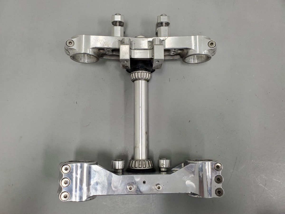 純正 ゼファー750 ステム トップブリッジ 三つ又 検) ゼファー1100 