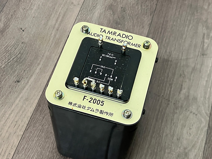 タムラ社製真空管アンプ用出力トランス F2005 新同美品の動作品 タムラ社製真空管アンプ用出力トランス F2005 新同美品の動作品