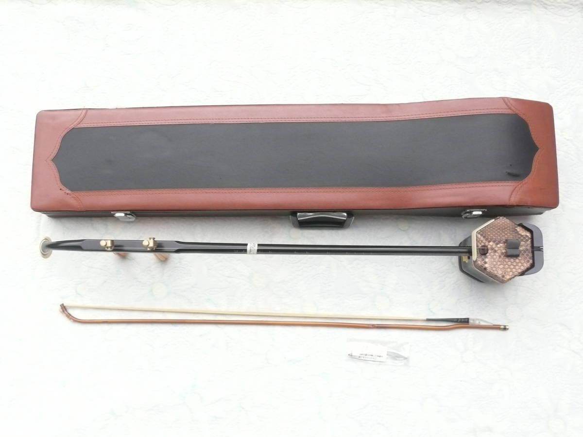 【欠品】 二胡　敦煌牌　蛇皮 訳あり】 二胡 敦煌牌 蛇皮|mercari商品代購│mercariメルカリ