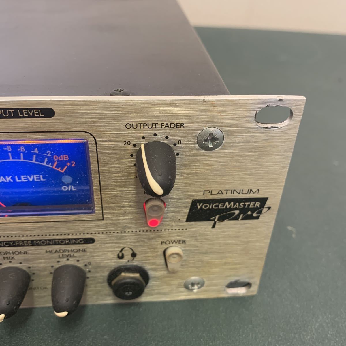 Bibian 比比昂- Focusrite PLATINUM VOICE MASTER PRO 高音質