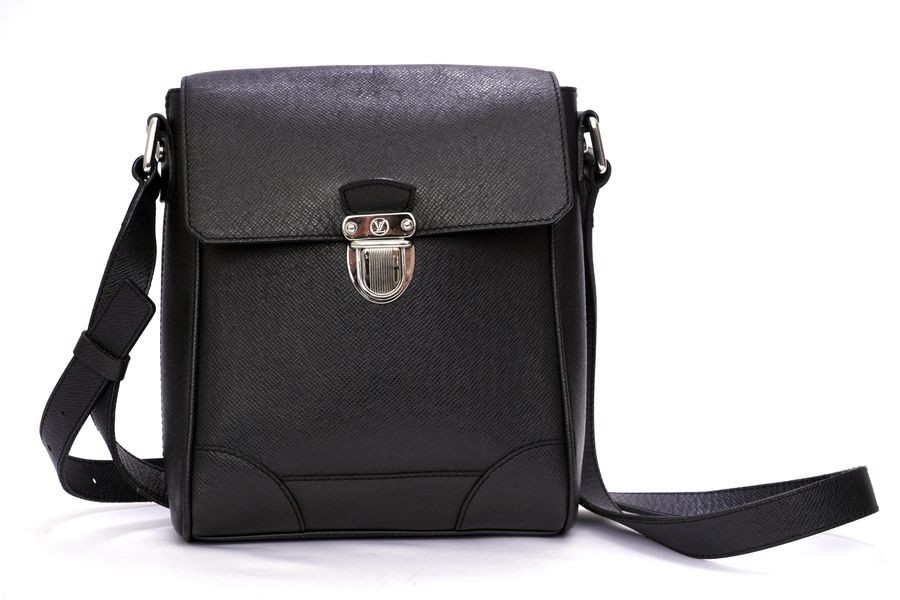 【美品】ルイヴィトン　タイガ　ショルダーバッグ　トート　ハンドバッグ LOUIS VUITTON - ルイヴィトン タイガ ショルダーバッグ 超美品