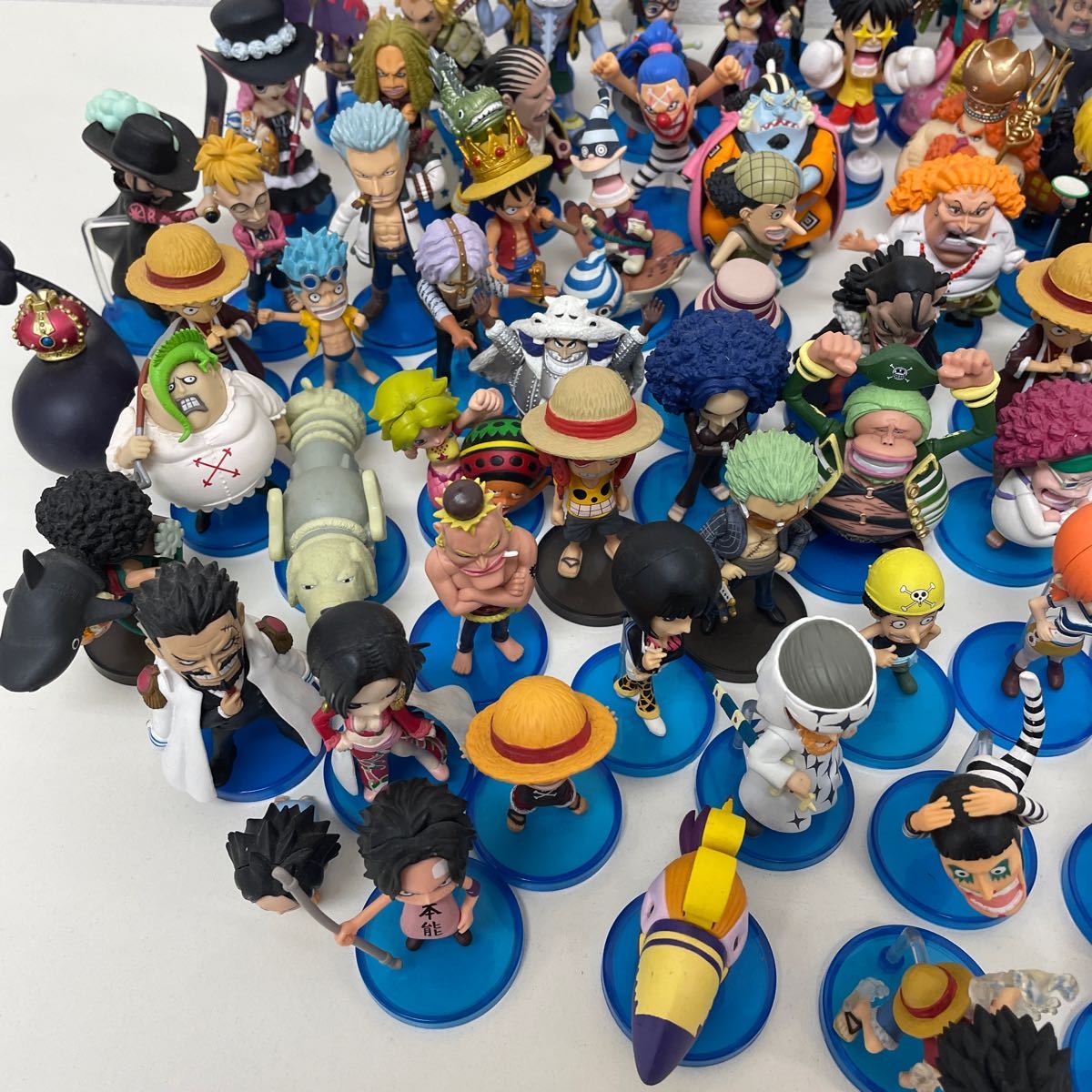 まとめ売り80体ワンピース ワールドコレクタブルフィギュア