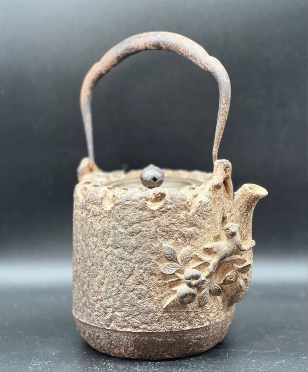 A18龍文堂造 鉄瓶 煎茶道具 時代物 古作 丸形 銅蓋 釜師