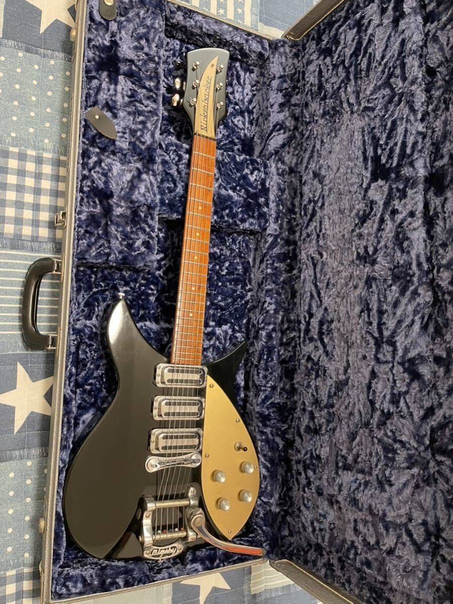 Rickenbacker 4001 Jetglo 純正ハードケース付き Rickenbacker 4001 Jetglo 純正ハードケース付き