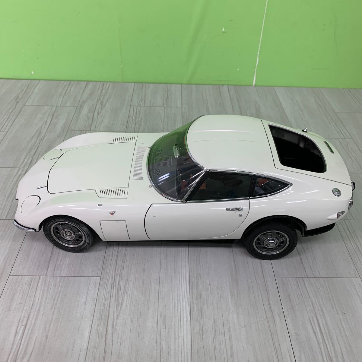 ディアゴスティーニ トヨタ 2000GT 1/10 ジャンク DeAGOSTINI (ディアゴスティーニ) トヨタ 2000GT 1/10 スケール 完成品