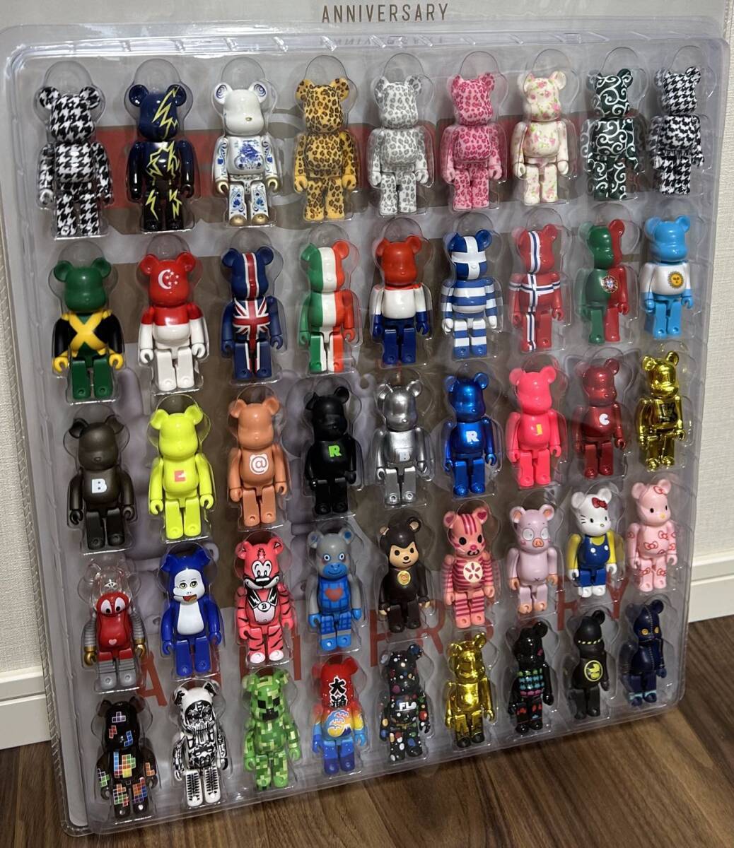 ベアブリック 45体セット ケース入り