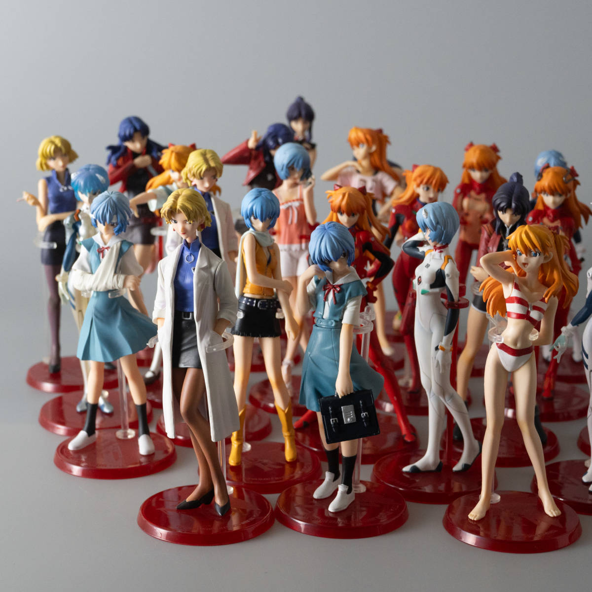 【新世紀エヴァンゲリヲン】フィギュアまとめ売り　アスカ　レイ　ミサト8体 新世紀エヴァンゲリヲン】フィギュアまとめ売り アスカ レイ