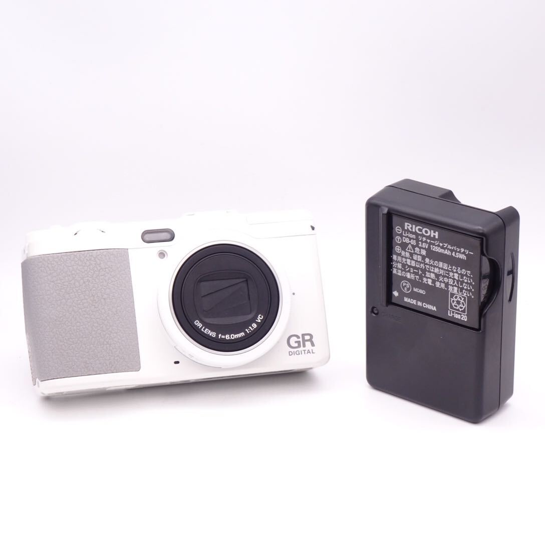 RICOH GR DIGITAL IV ホワイト 中古】RICOH リコー GR DIGITAL IV ホワイトエディション 木目調