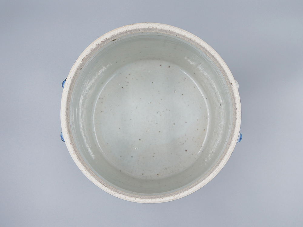 【瓷】　★ 瓷器 青花留白冰梅紋竹節罐 ★　清代　梅花 竹葉 染付文様　明清磁器 瓷】 ☆ 瓷器 青花留白冰梅紋竹節罐 ☆ 清代 梅花 竹葉 染付文様