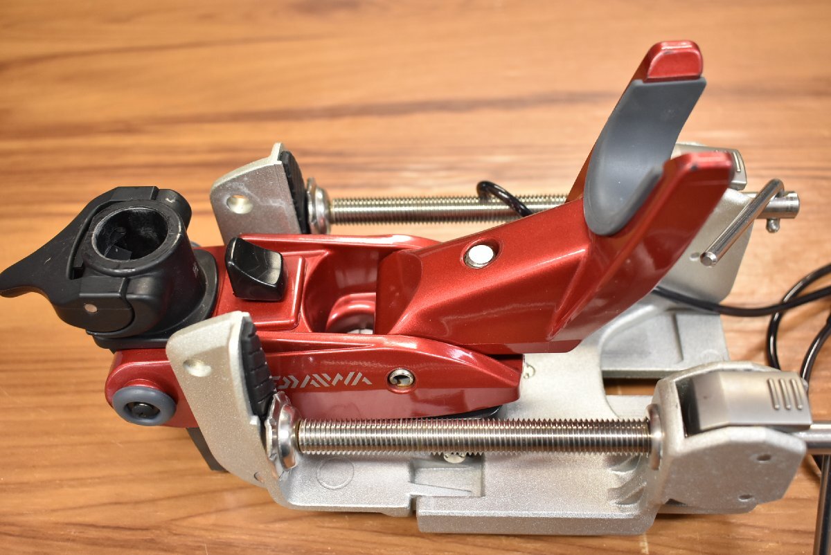 ダイワ パワーホルダー 速攻 2個 Power 揺らが holder ボート 竿受け
