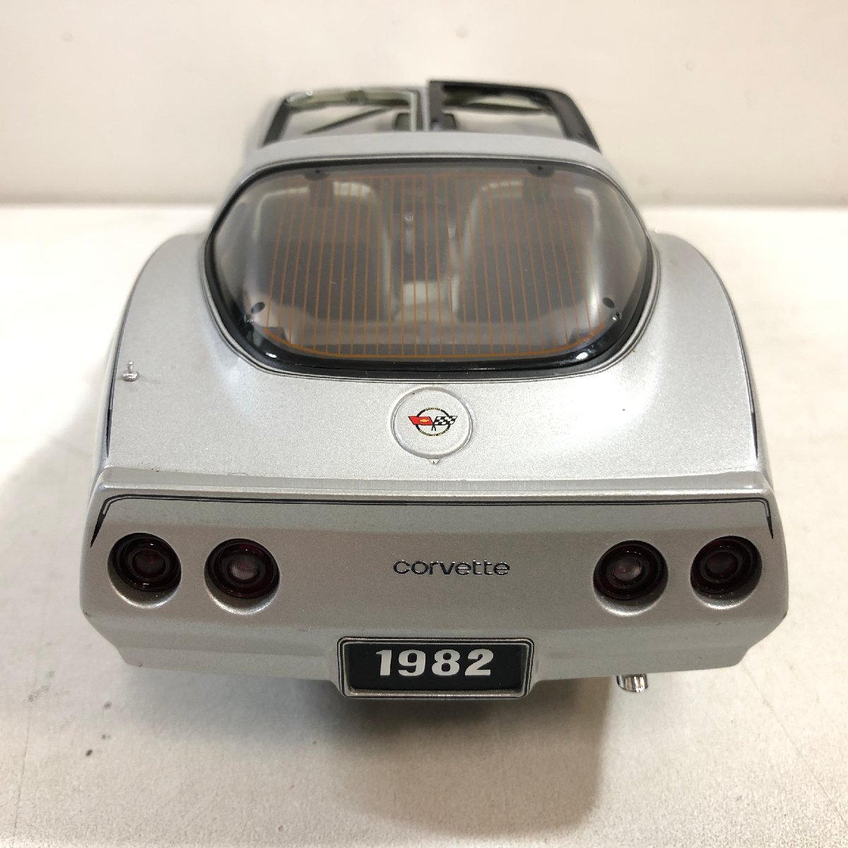 1/18 AUTOart シボレー コルベット C3 25周年アニバーサリー