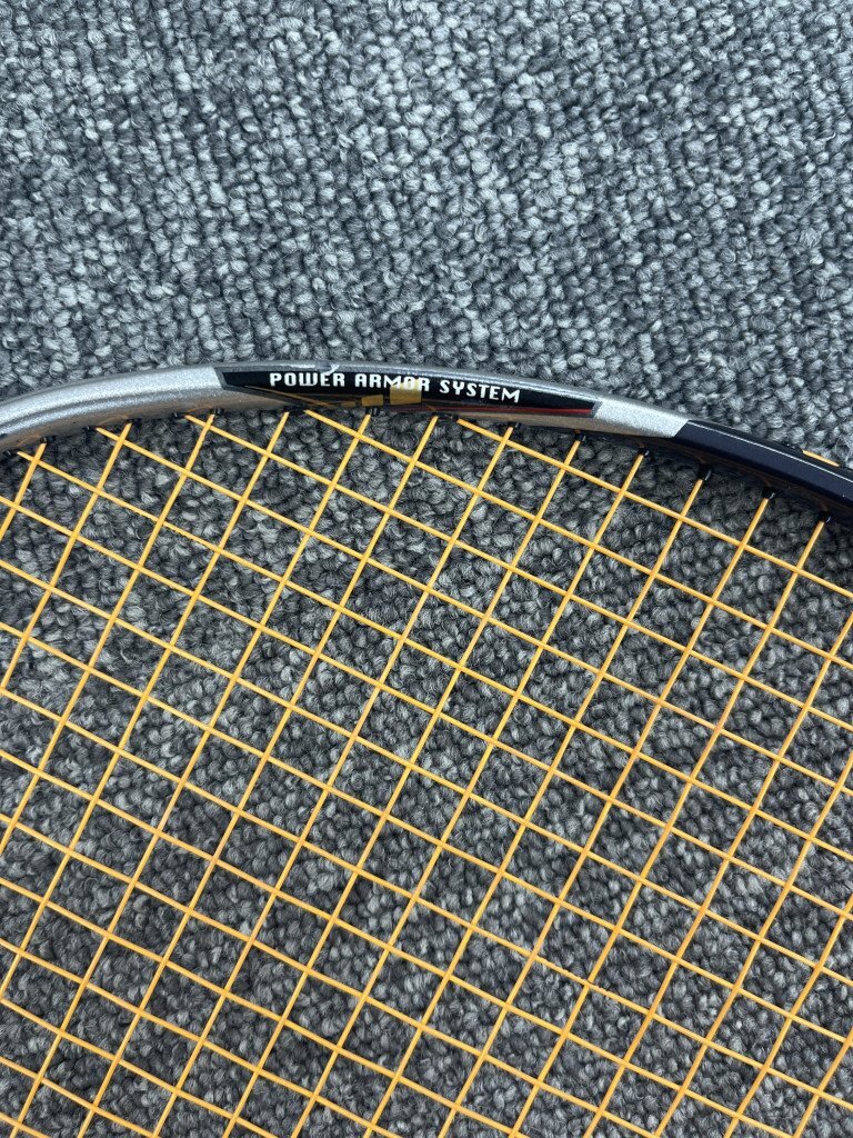 バトミントンラケット YONEX armortec800 Bibian 比比昂- ☆ 143937 バトミントンラケットヨネックス