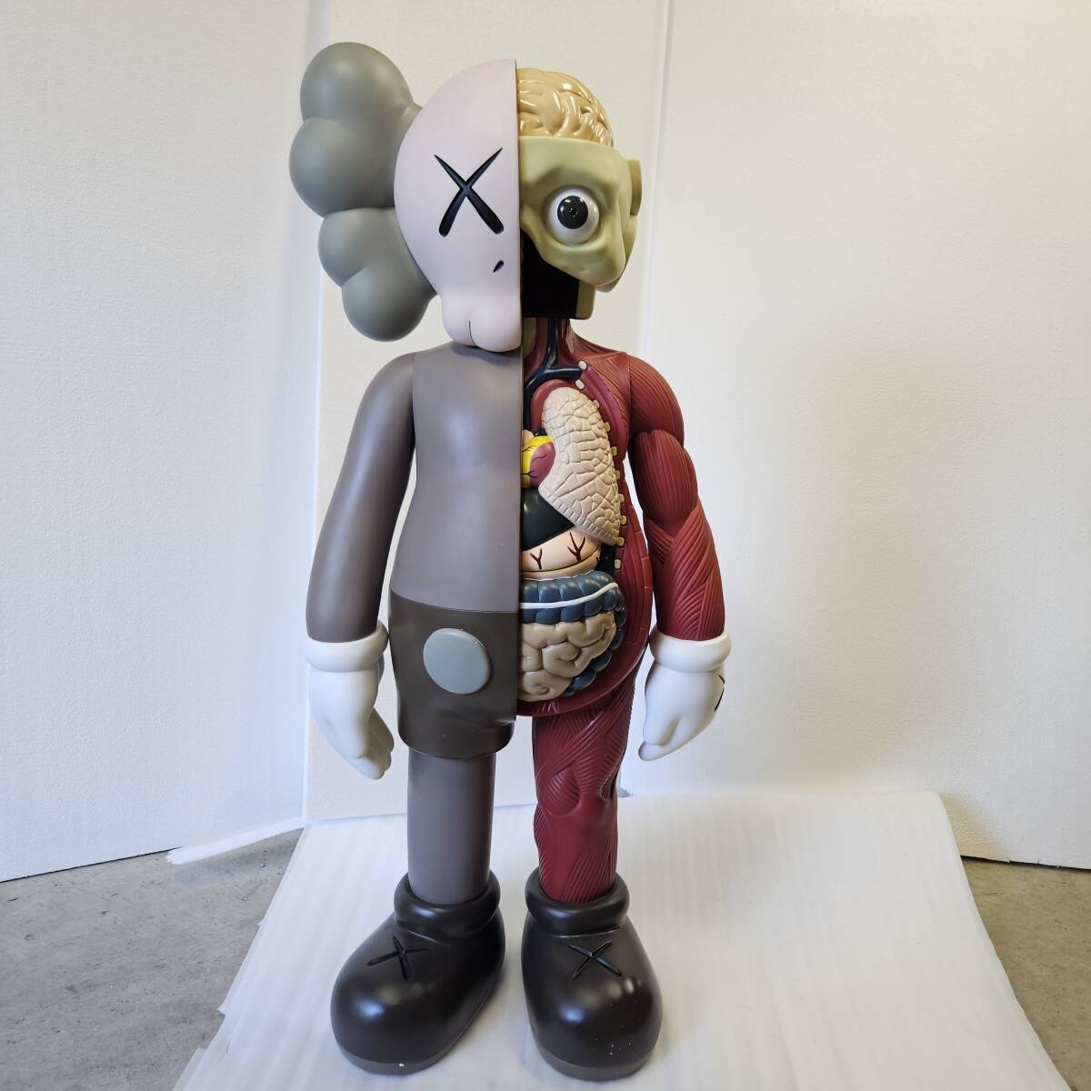 Bibian 比比昂- レアKAWS OriginalFake Four Foot Dissected Companion 