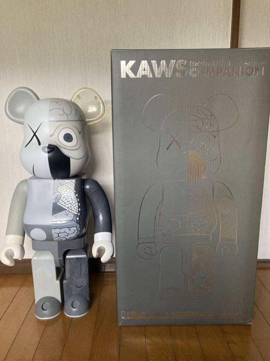 kaws x bearbrick 100% 人体模型 コンパニオン｜おもちゃ