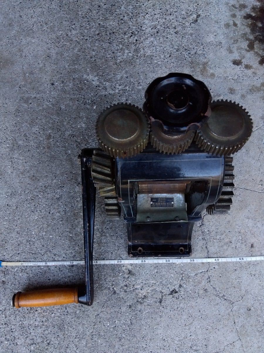 SUZUKI DENTAL MFG.CO 卓上ロール機 圧延機 金属加工 プレス 61bVMwDGBxL._UF350,350_QL80_.jpg