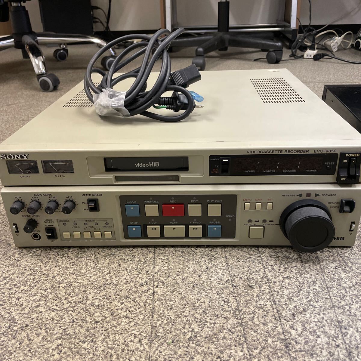 Bibian 比比昂- 【通電OK】SONY ソニーEVO-9850 業務用Hi8 ビデオ  