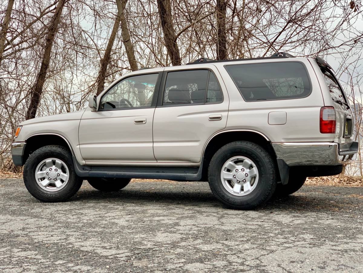 USトヨタ純正 96-02 TOYOTA 4Runner バグガード デフレクター