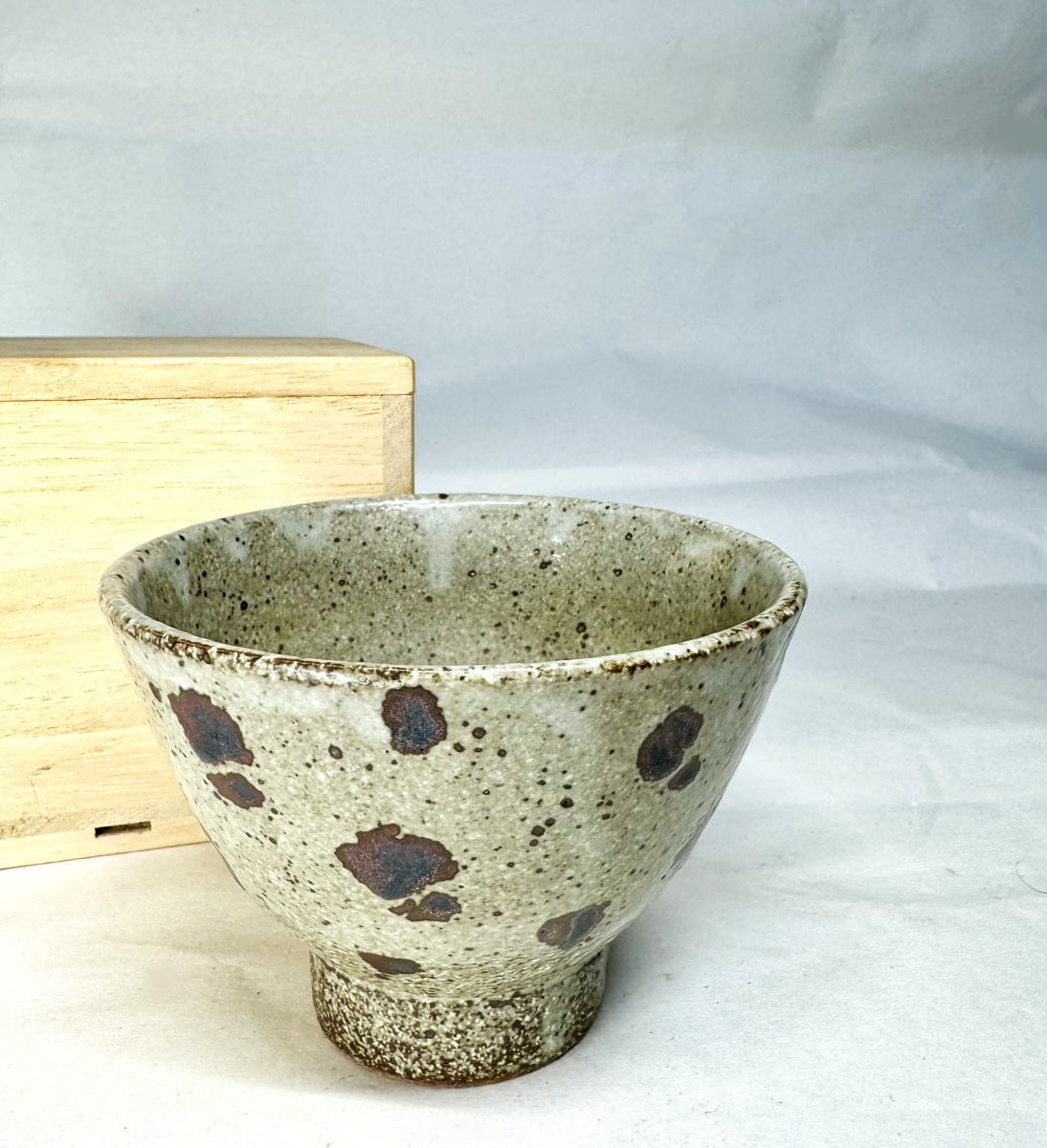 Bibian 比比昂- 【送料無料】江戸時代鉄絵古茶碗箱付時代物古美術茶碗 
