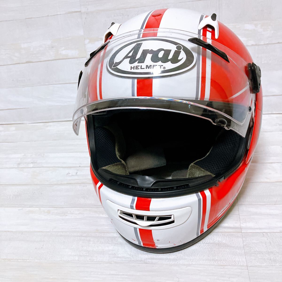 アライ　フルフェイス　Arai ヘルメット　QUANTUM-J バイク　車　白 アライ フルフェイス Arai ヘルメット QUANTUM-J バイク 車 白