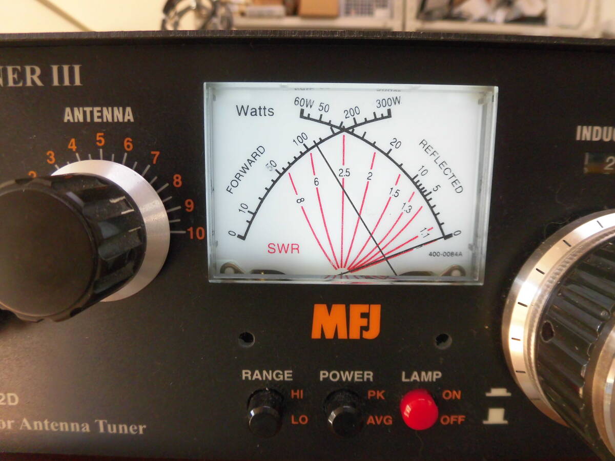 中古品の MFJ アンテナチューナーMFJ-962D （大変綺麗）