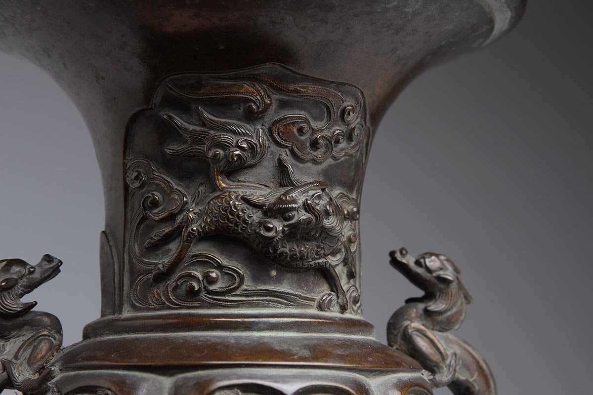 仏教美術 鍍金蓮花銅花 燭台 香炉 六件 揃(K-A398) 仏教美術 鍍金蓮花銅花 燭台 香炉 六件 揃(K-A398)
