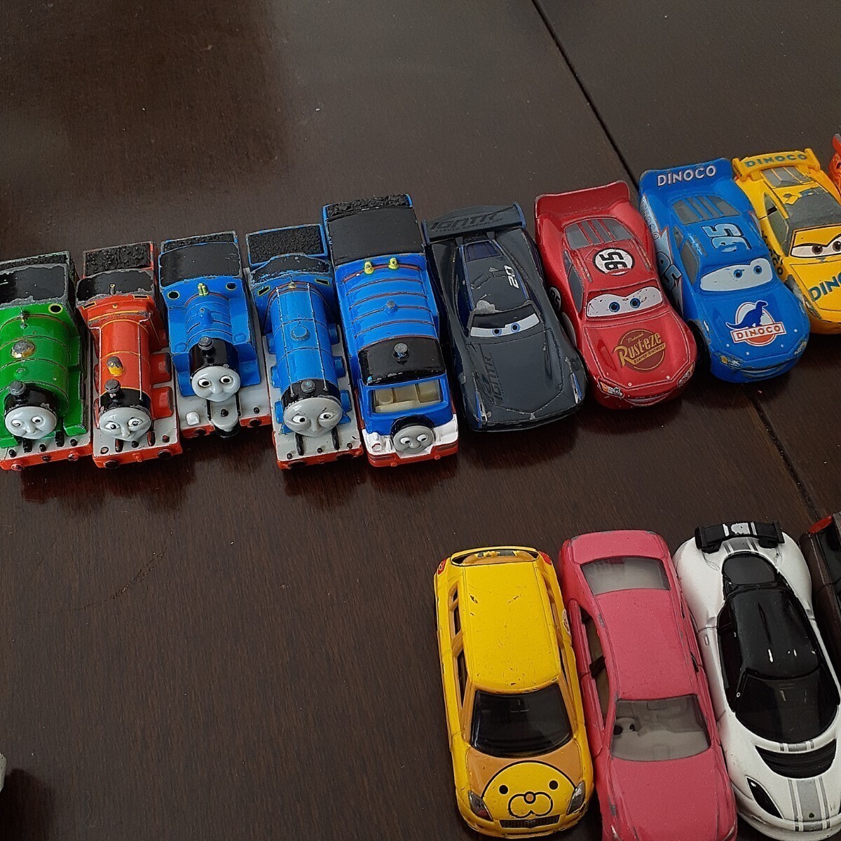 Bibian 比比昂 - トミカ ミニカー TOMICA 働く車 パトカー