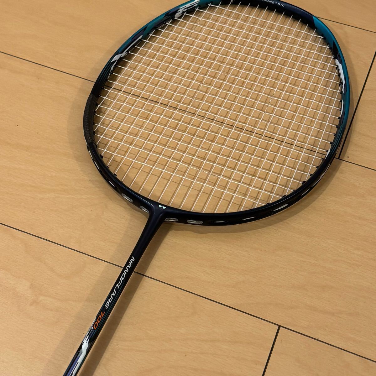 YONEX NANOFLARE 700 5UG6 極美品 ラケット