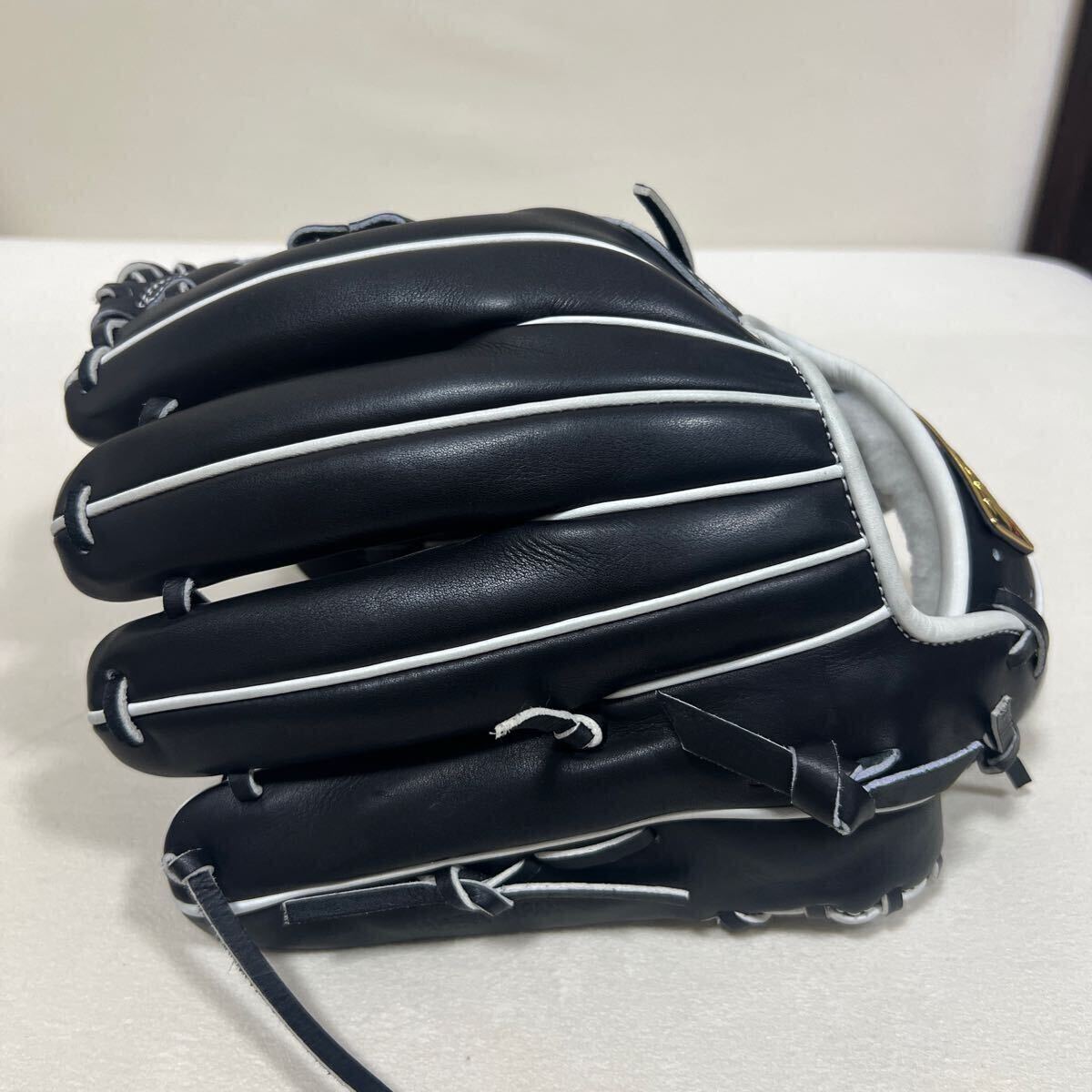 Bibian 比比昂- ZETT プロステイタスオーダー硬式グラブ内野手用