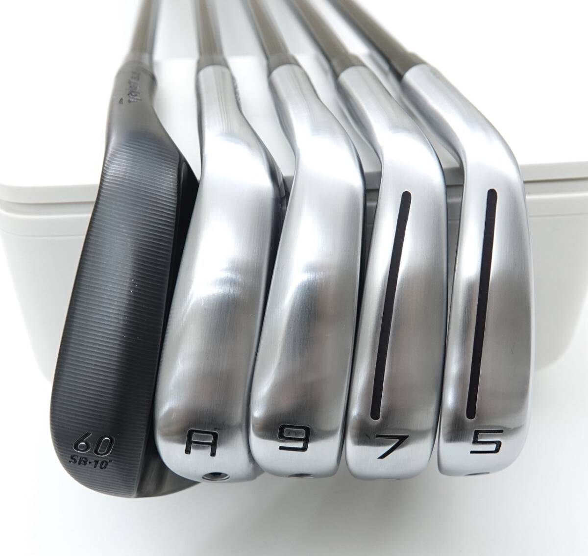 TaylorMade テーラーメイド P790 アイアンセット5本組(#6-PW