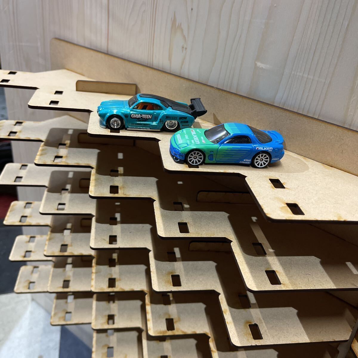 Hot Wheels ディスプレイスタンド R2サイズ Hot Wheels ディスプレイスタンド R2サイズ