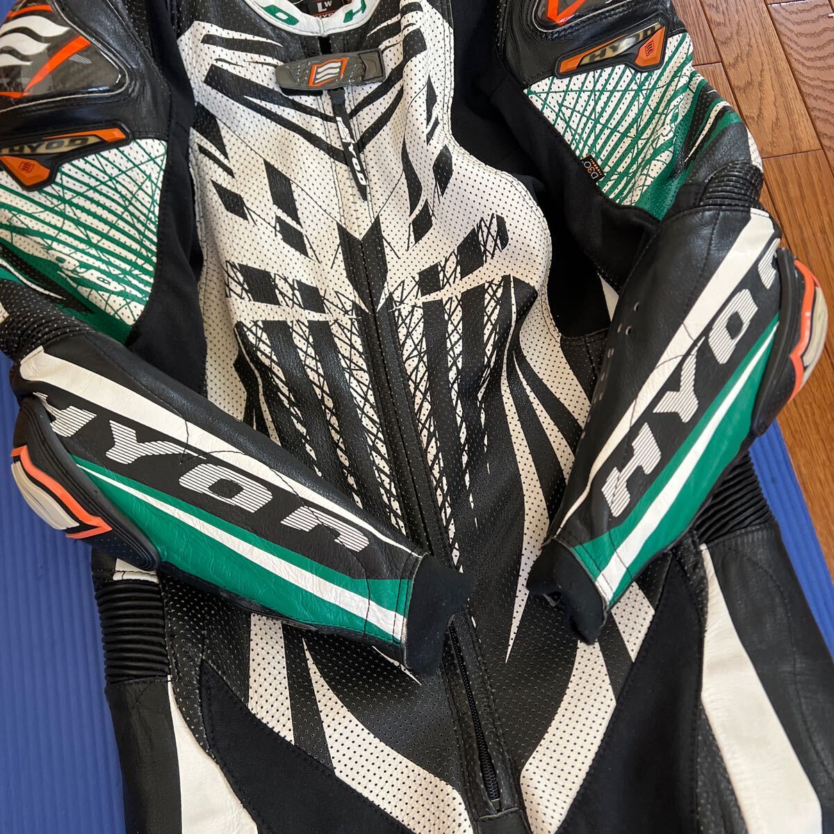 hyod DYNAMIC PRO AGLAIA レーシングスーツ LW +α hyod DYNAMIC PRO AGLAIA レーシングスーツ LW +α ヒョウドウ